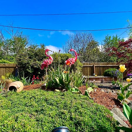 Colorful 50'S Ranch In The Heart Of Eugene Villa Bagian luar foto